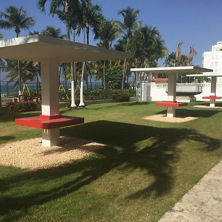 Marbella Del Caribe Beachfront Сан Хуан Екстериор снимка
