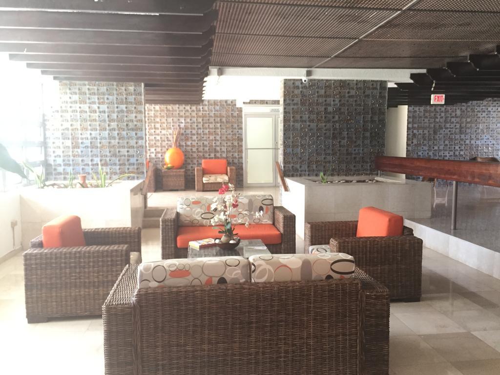 Marbella Del Caribe Beachfront Сан Хуан Екстериор снимка